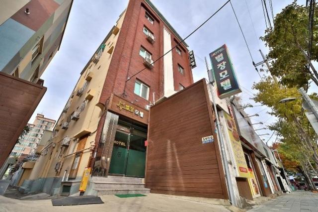 Daegu Bisan-Dong Villa Motel Exterior photo